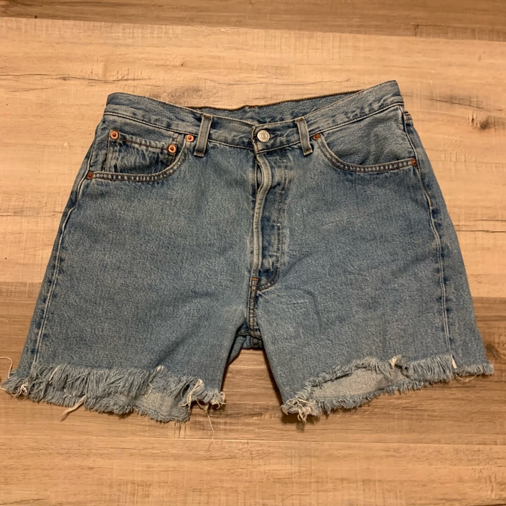 Levi’s baggy denim shorts.